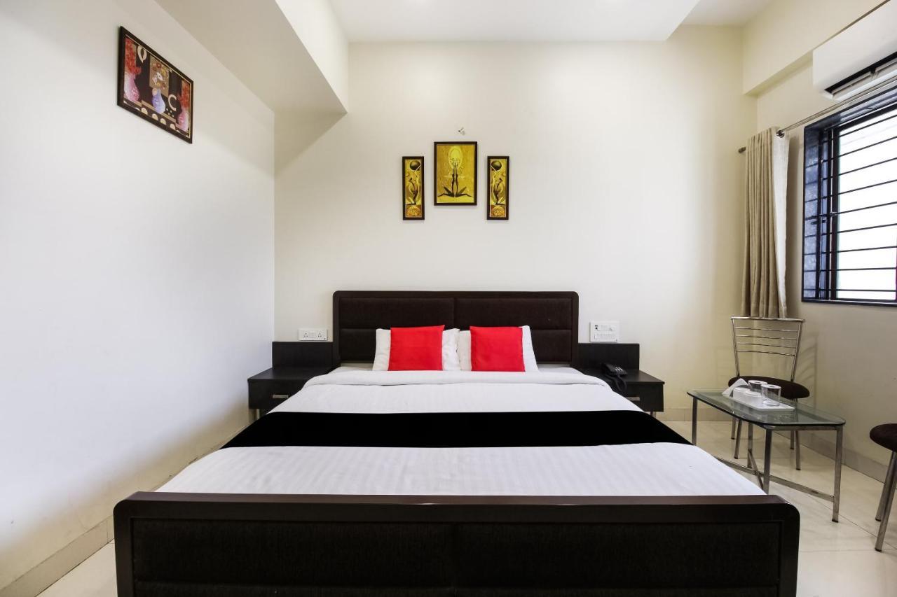 Capital O70964 Hotel D Mercy Nagpur Buitenkant foto